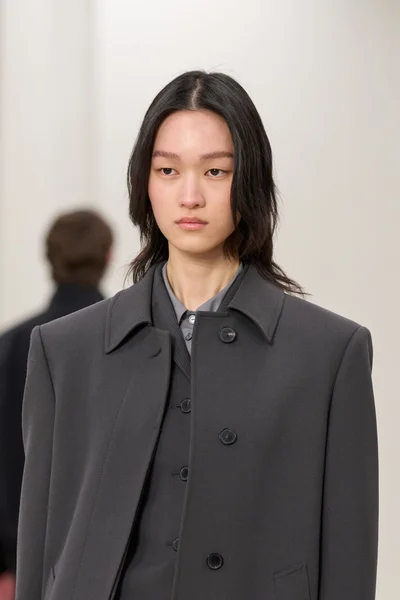 Look 32